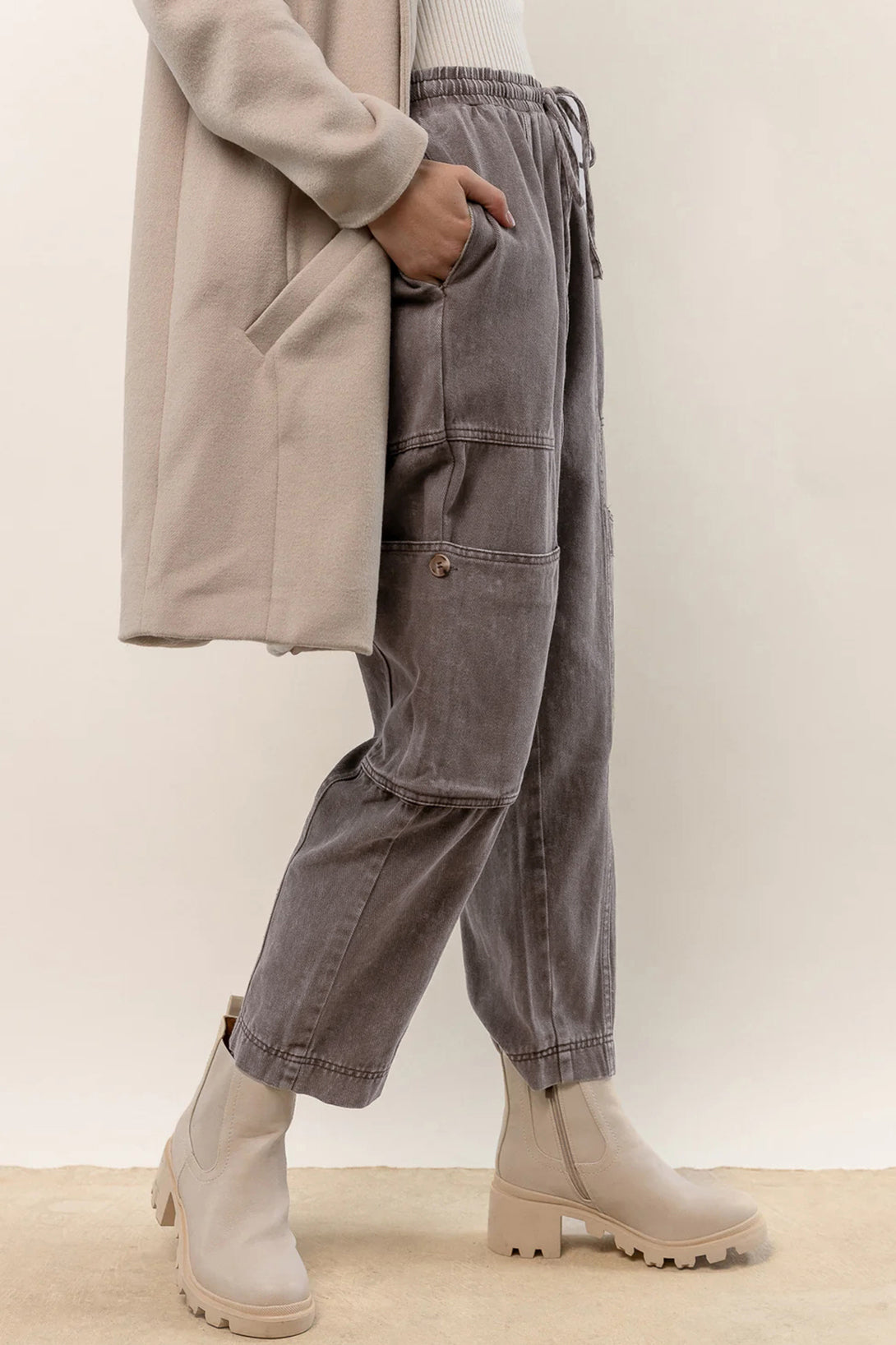Gray Acid Wash Multi Pocket Drawstring Waist Womens Pants - US2EInc Apparel Plug Ltd. Co
