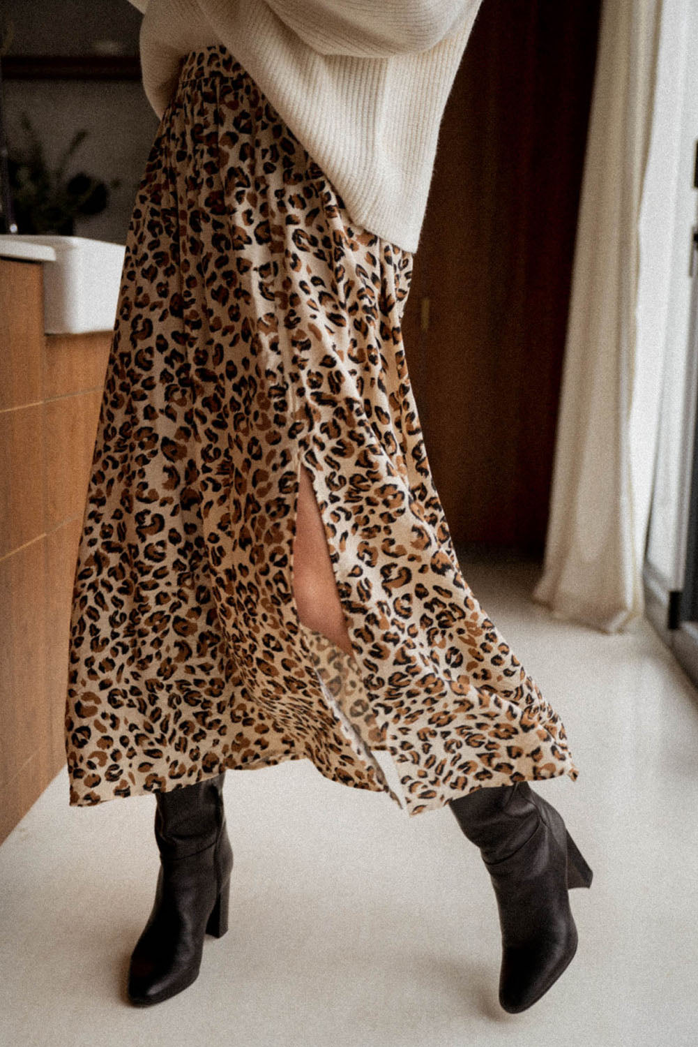 Leopard Animal Print High Waist Side Slit Long Womens Skirt - US2EInc Apparel Plug Ltd. Co